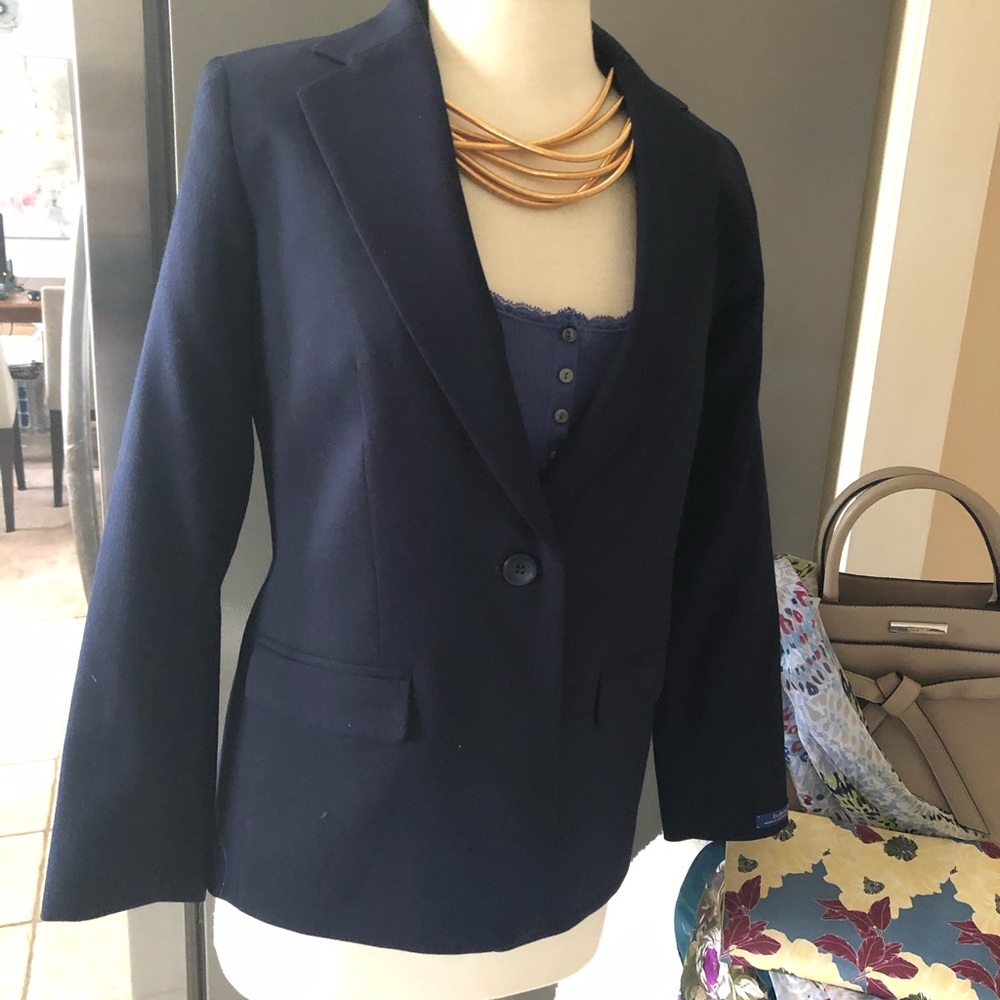 🎉🎉SALE ENDS 3/9🎉🎉PENDLETON navy wool blazer